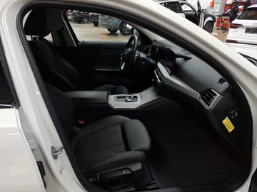 BMW 320 - 8