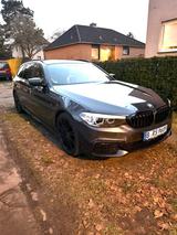 BMW 530i Touring , M-Paket, Dig. Tacho, ACC - BMW 530 530d mit Benzin-Antrieb