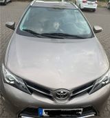 Toyota Auris in sehr gute Zustand und weni... - Toyota in Braunschweig