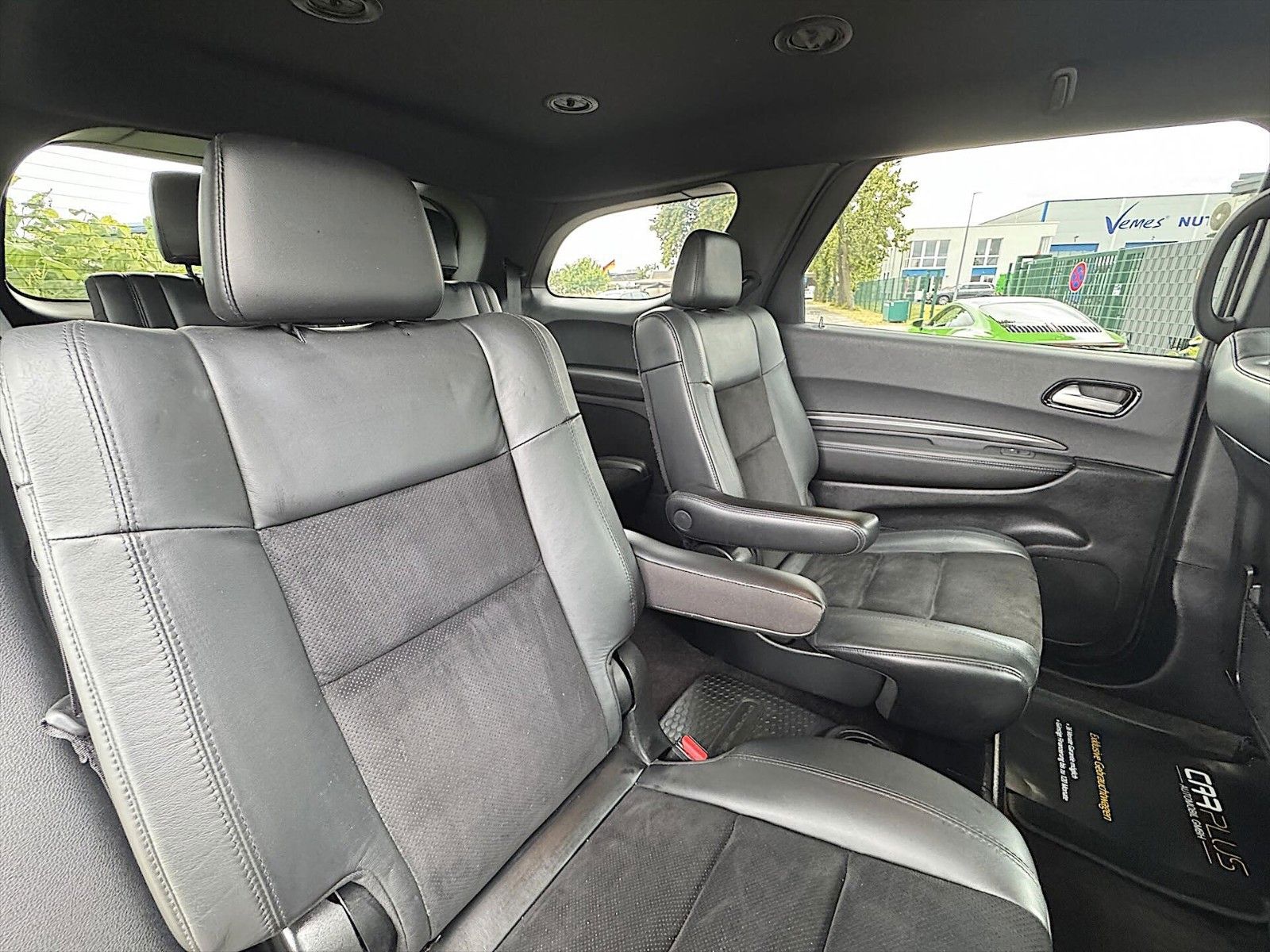 Fahrzeugabbildung Dodge Durango 5.7 V8 SRT 4x4 Night Modell 22 LED - 19%