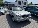 Mercedes-Benz E 240 Elegance*KLIMA*PDC*TEMPO*SCHIEBEDACH - Mercedes-Benz E 240