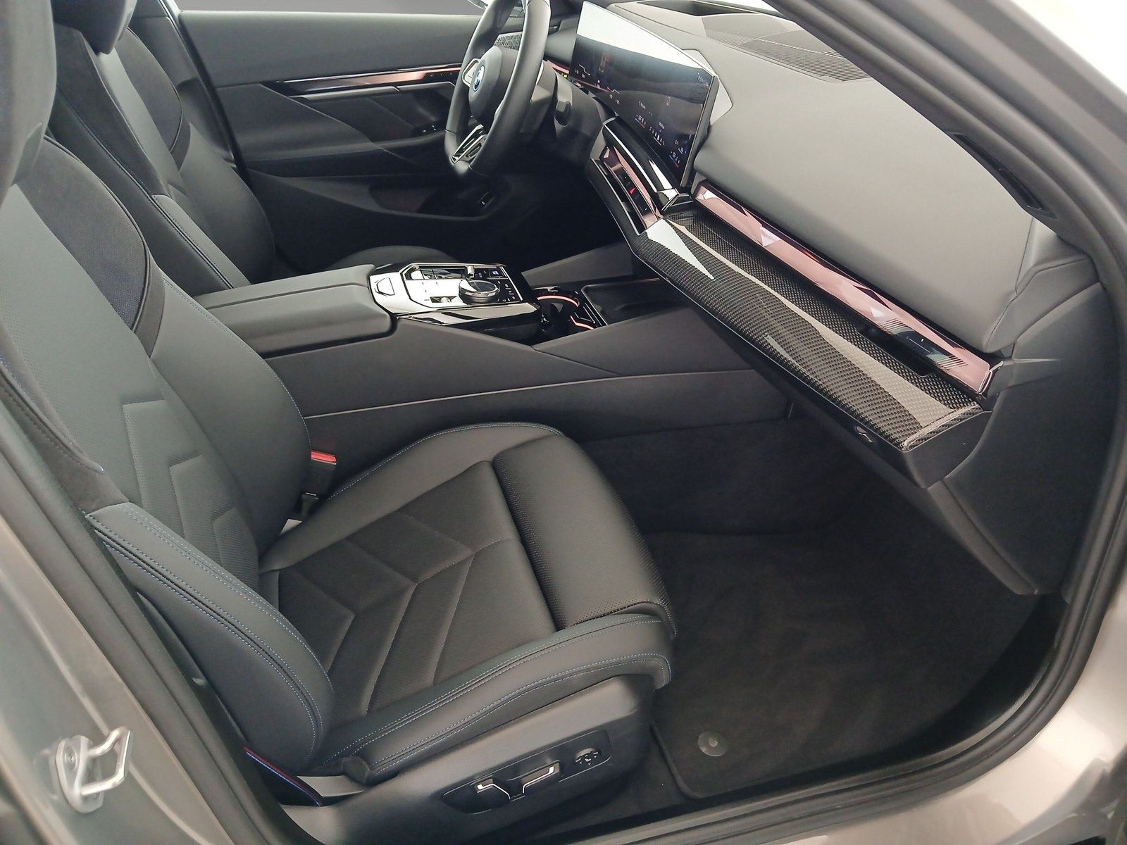 BMW i5 eDrive40 Tour MSportPro LiCoPr Autobahnassist foto 9