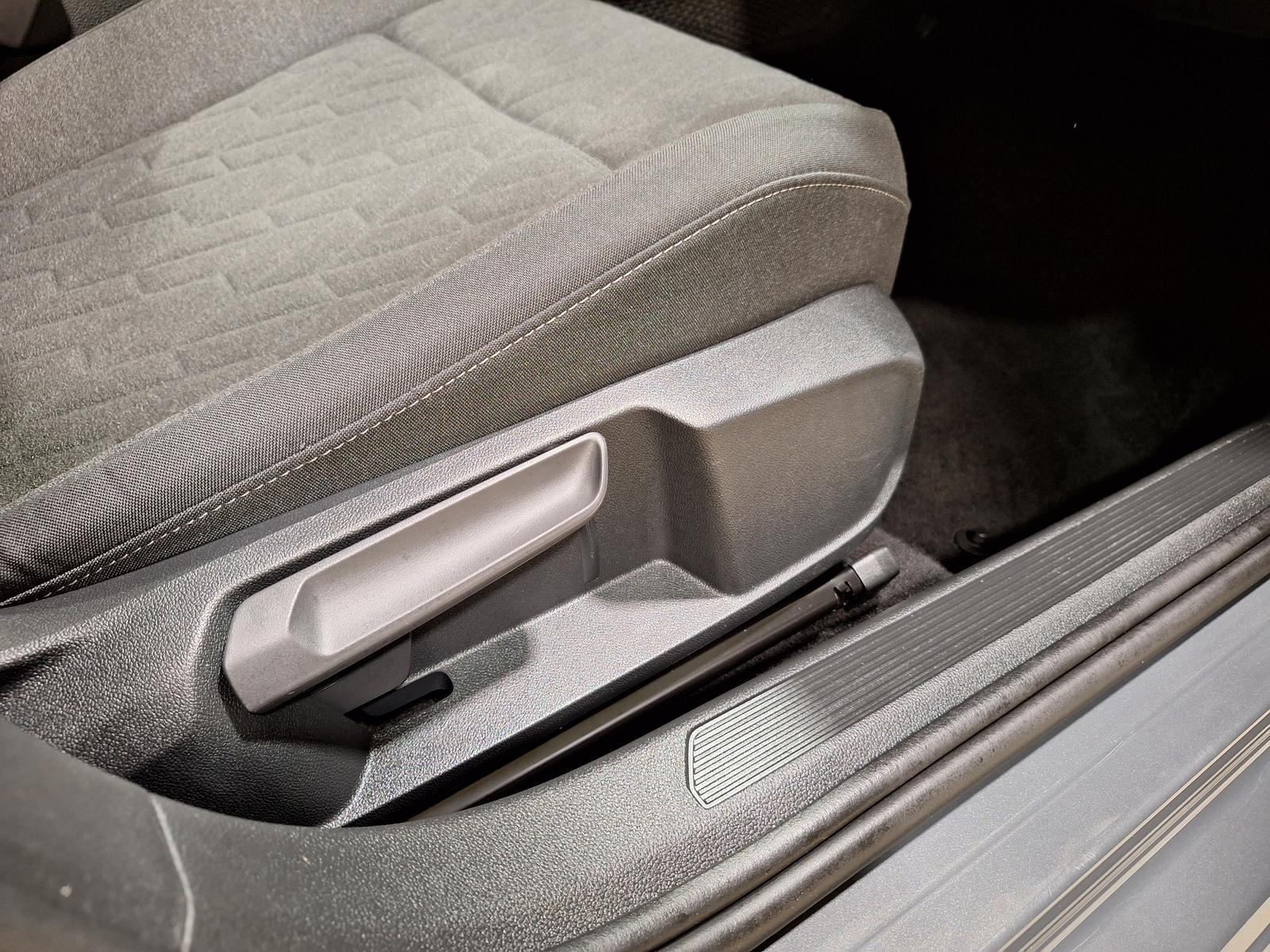Volkswagen Golf Variant 1.5 eTSI DSG Life ACC LED Winter, миниатюра 12