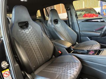 Volkswagen Tiguan *R-LINE*MASSAGE*LKHZ*ACC*CARPLAY*LED