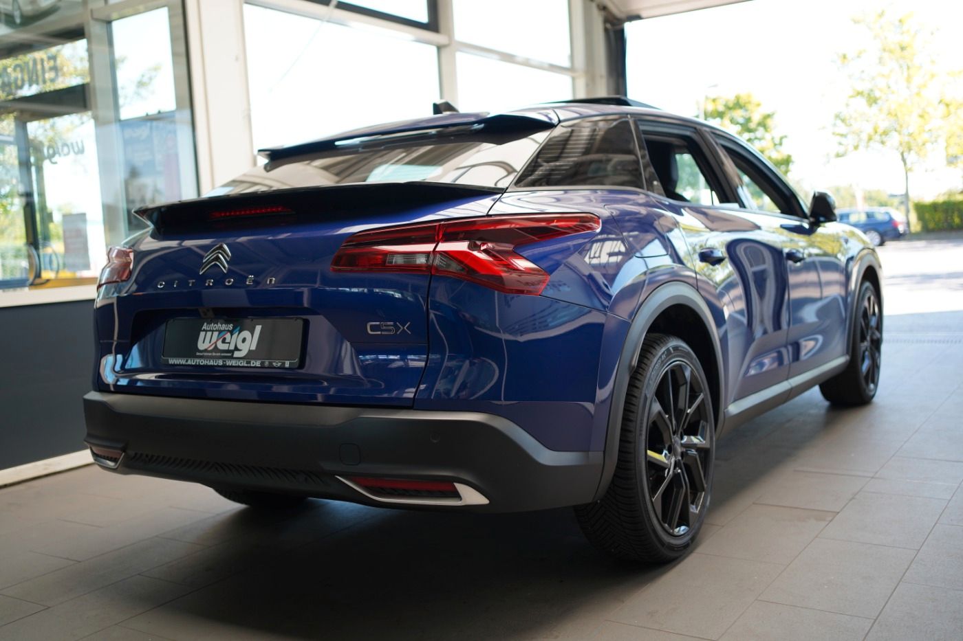 Fahrzeugabbildung Citroën C5 X PureTech 180 EAT8 Shine Pack Automatik Navi