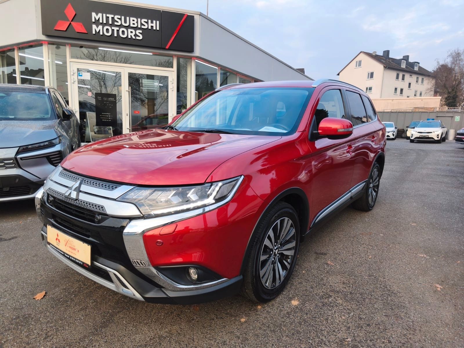 MITSUBISHI Outlander