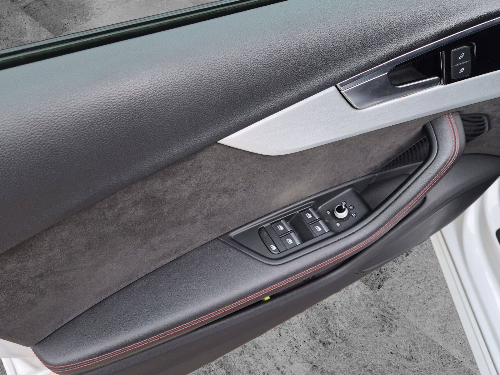 Fahrzeugabbildung Audi A4 Avant 50 TDI quattro S-line Standhzg. Matrix