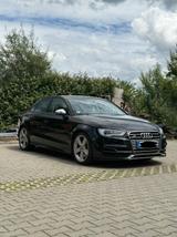 Audi Gepflegter Audi S3 2.0 TFSI quattro Automatik - Audi S3 in Bonn