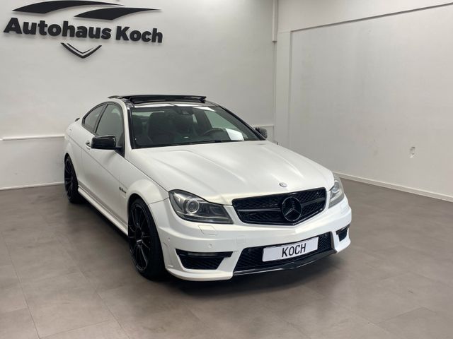 Mercedes-Benz C 63 AMG COUPE CARBON PAKET! TRAUMHAFT!