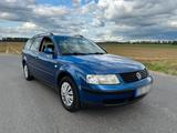 Volkswagen VW Passat Variant 2.3 VR5 V5 TÜV 02/206 - Volkswagen Passat Variant aus 1999