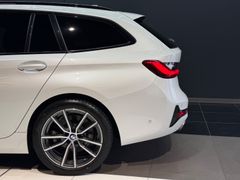 BMW 330i Sport Line*LED*360*HIFI*ACC*WINTERPAKET*TOP