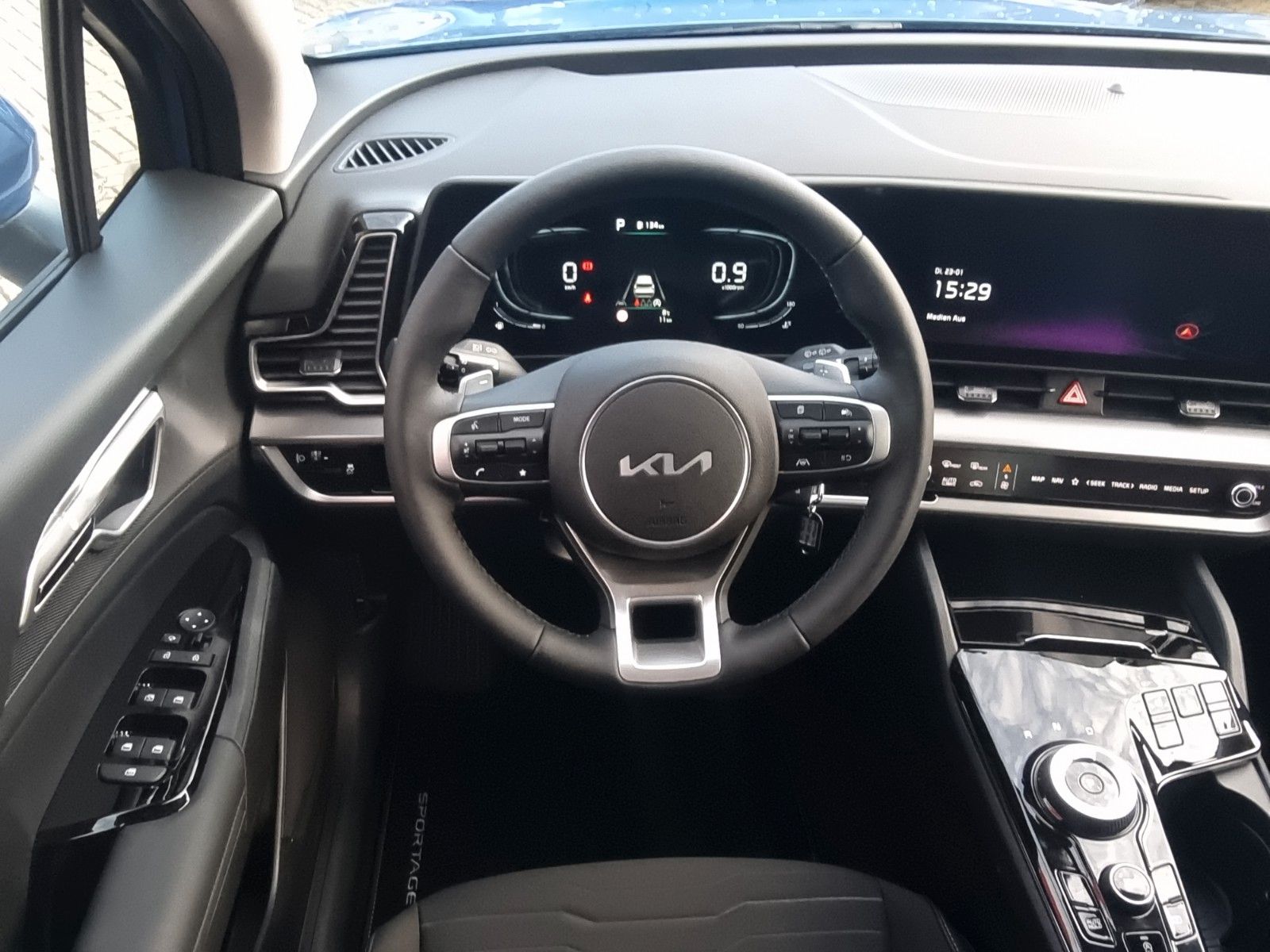 Fahrzeugabbildung Kia SPORTAGE 1.6T 48V 2WD DCT VIS KOM