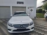 Mercedes-Benz C 180 d T Modell AVANTGARDE Motorhaube - Mercedes-Benz C 180 mit Diesel-Antrieb