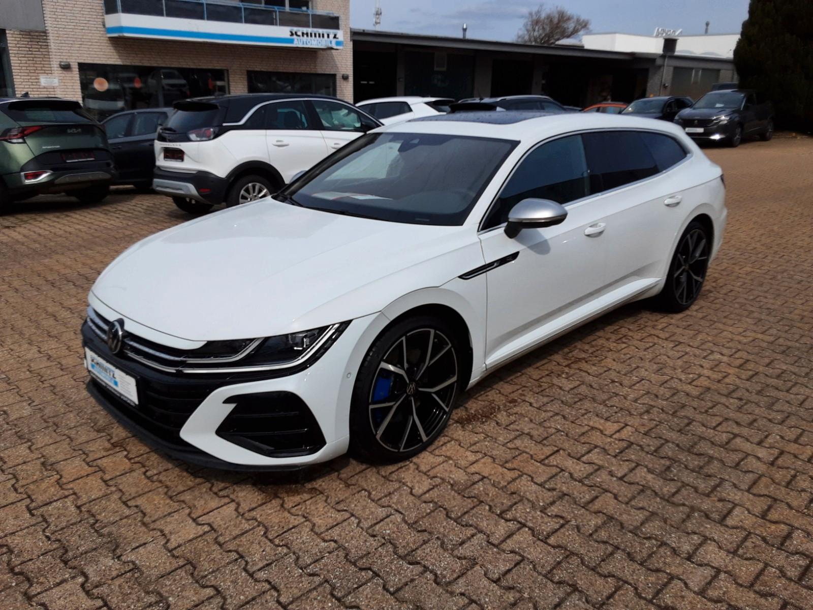 Volkswagen Arteon 2.0 TSI DSG 4M R SB PanoDach Navi LED AHK