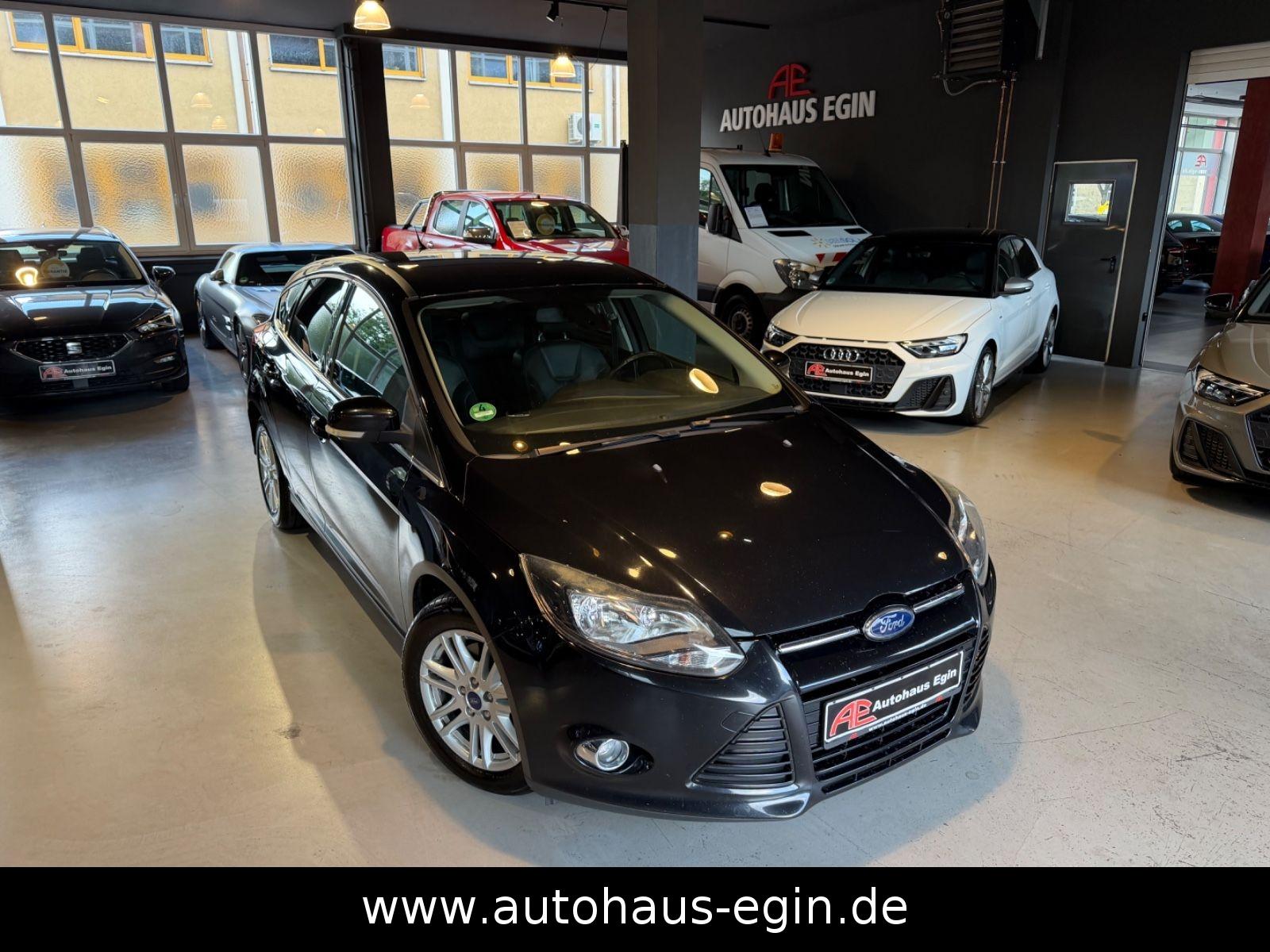 Ford Focus Lim. Titanium NAVI KAMERA LEDER PDC