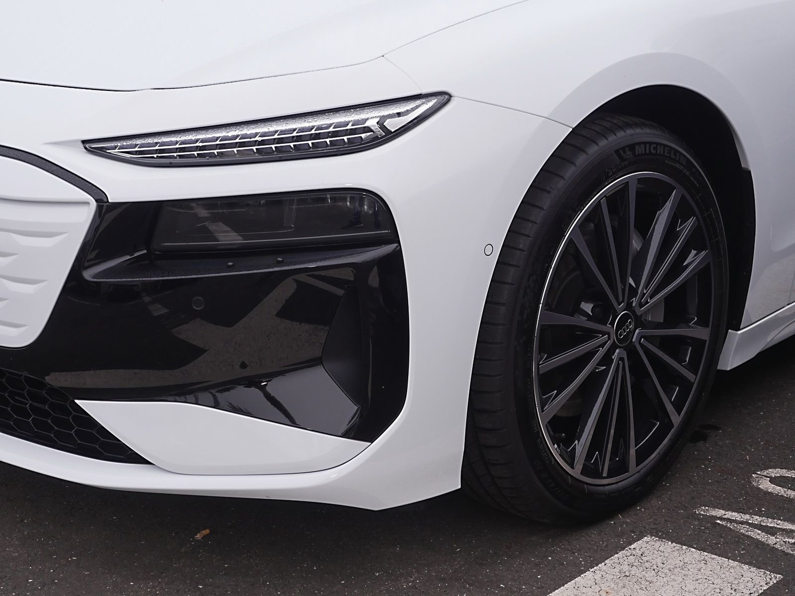 Audi A6 e-tron - Bild 12