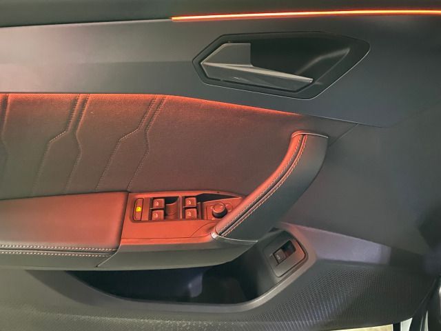 CUPRA Leon Sportstourer 1.5 eTSI DSG AHK