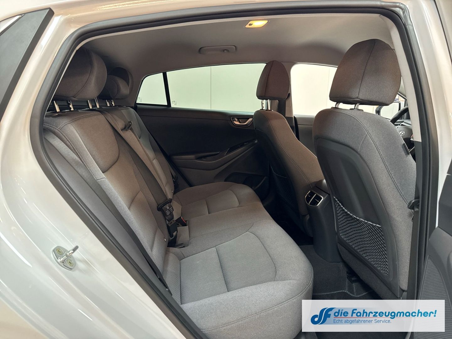 Fahrzeugabbildung Hyundai IONIQ Style Elektro Navi Soundsystem LED ACC App