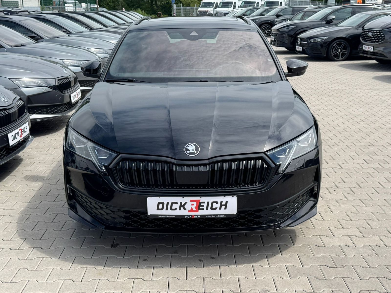 Fahrzeugabbildung SKODA Octavia 2.0 DSG Sportline MATRIX*PANO*CANT.*5J.G