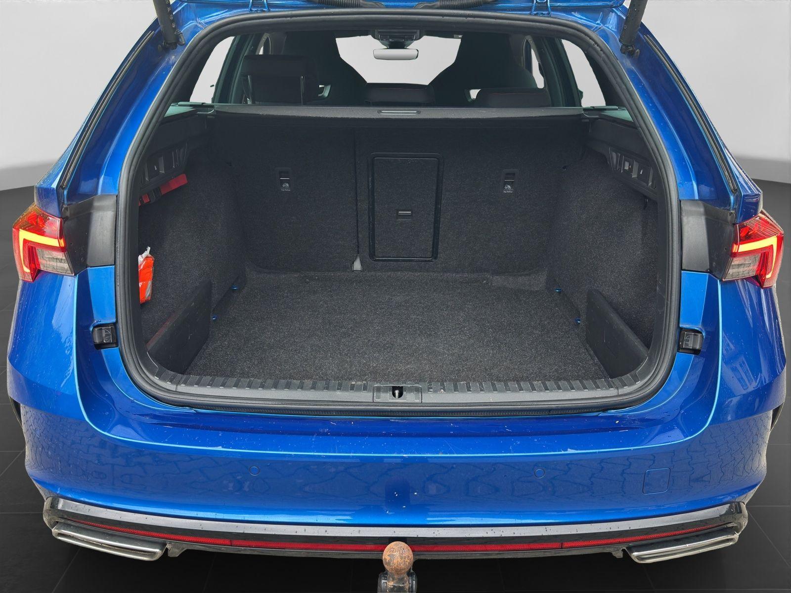 Skoda Octavia Combi 2.0 TDI RS MATRIX HuD AHK KAMERA