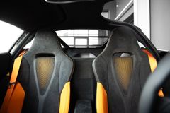 MCLAREN 750S - B&W Lift Elite Paint Carbon Interior 360°