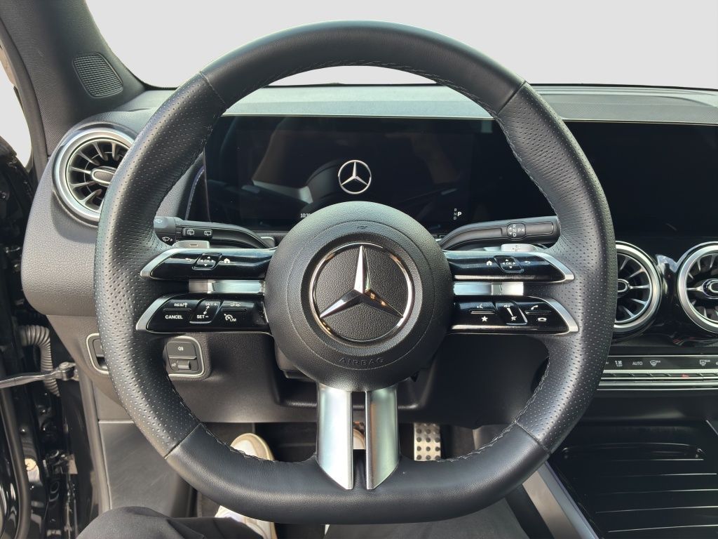 Fahrzeugabbildung Mercedes-Benz GLB 200 d AMG*NightPaket*Kamera*el.Heckklappe