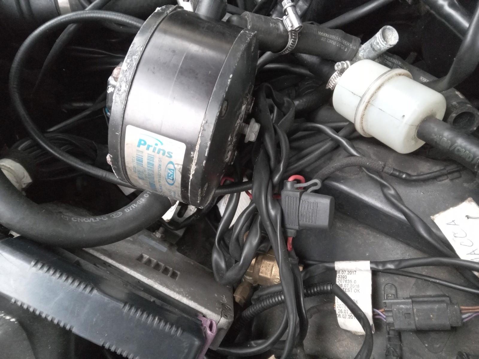 BMW 735i A -