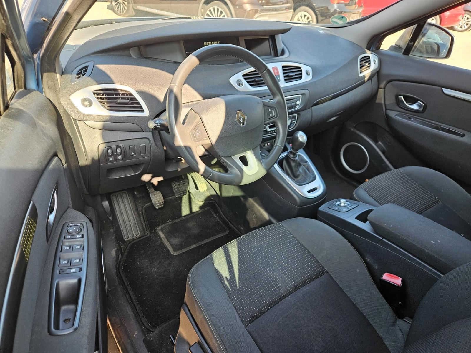Renault Scenic 2010 — фото 10