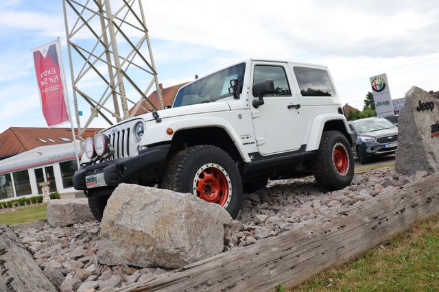 Fahrzeugabbildung Jeep Wrangler 2.8l CRD AT 2.5" AEV FOX JKS AHK