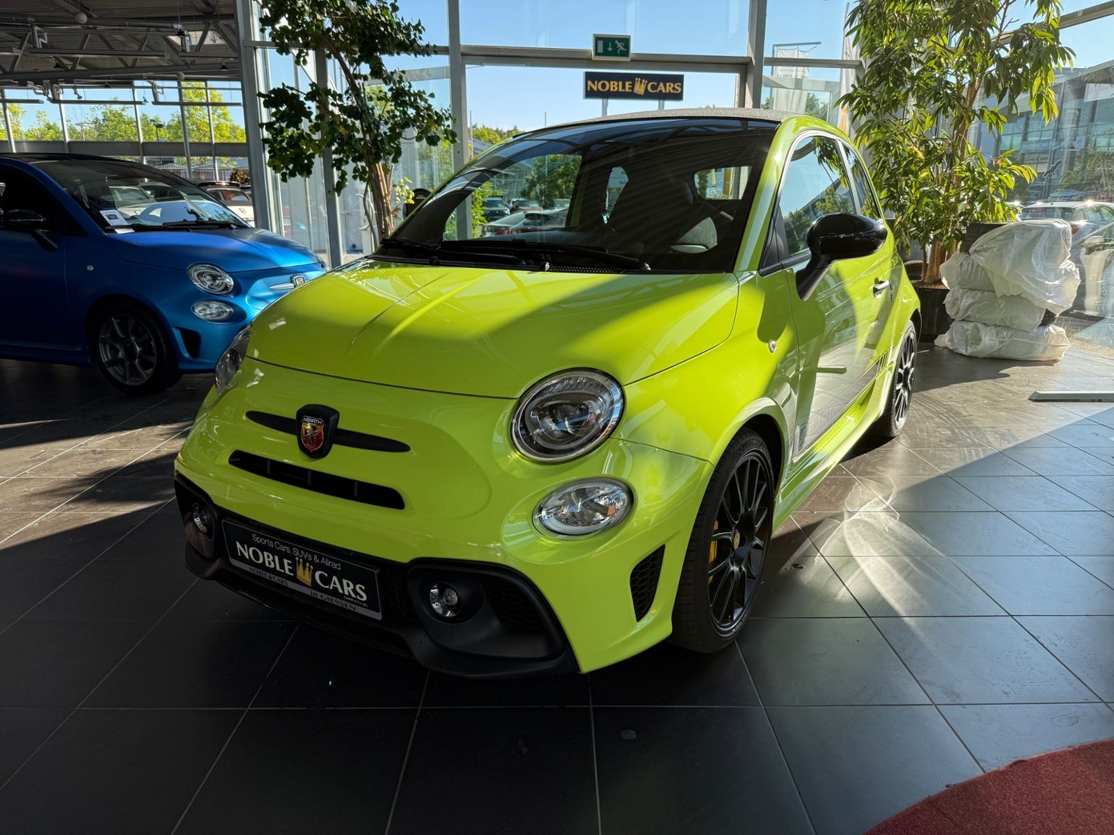 Fahrzeugabbildung Abarth 595 C Competizione BEATS KLIMA NAVI ALU