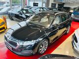 Skoda Octavia 2.0 TDI Combi Style|DSG|PANORAMA|NAVI