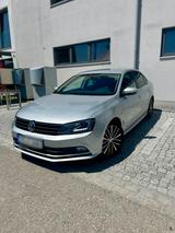 Volkswagen VW Jetta 2.0 TDI DSG - Volkswagen Jetta: Dsg