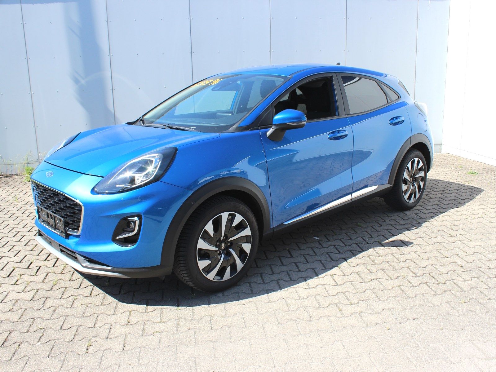 Fahrzeugabbildung Ford Puma Titanium 1,0 EcoBoost Mild Hybrid