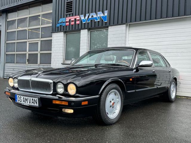 Jaguar Daimler X300 Double Six Lang (LWB) fast H Zul.