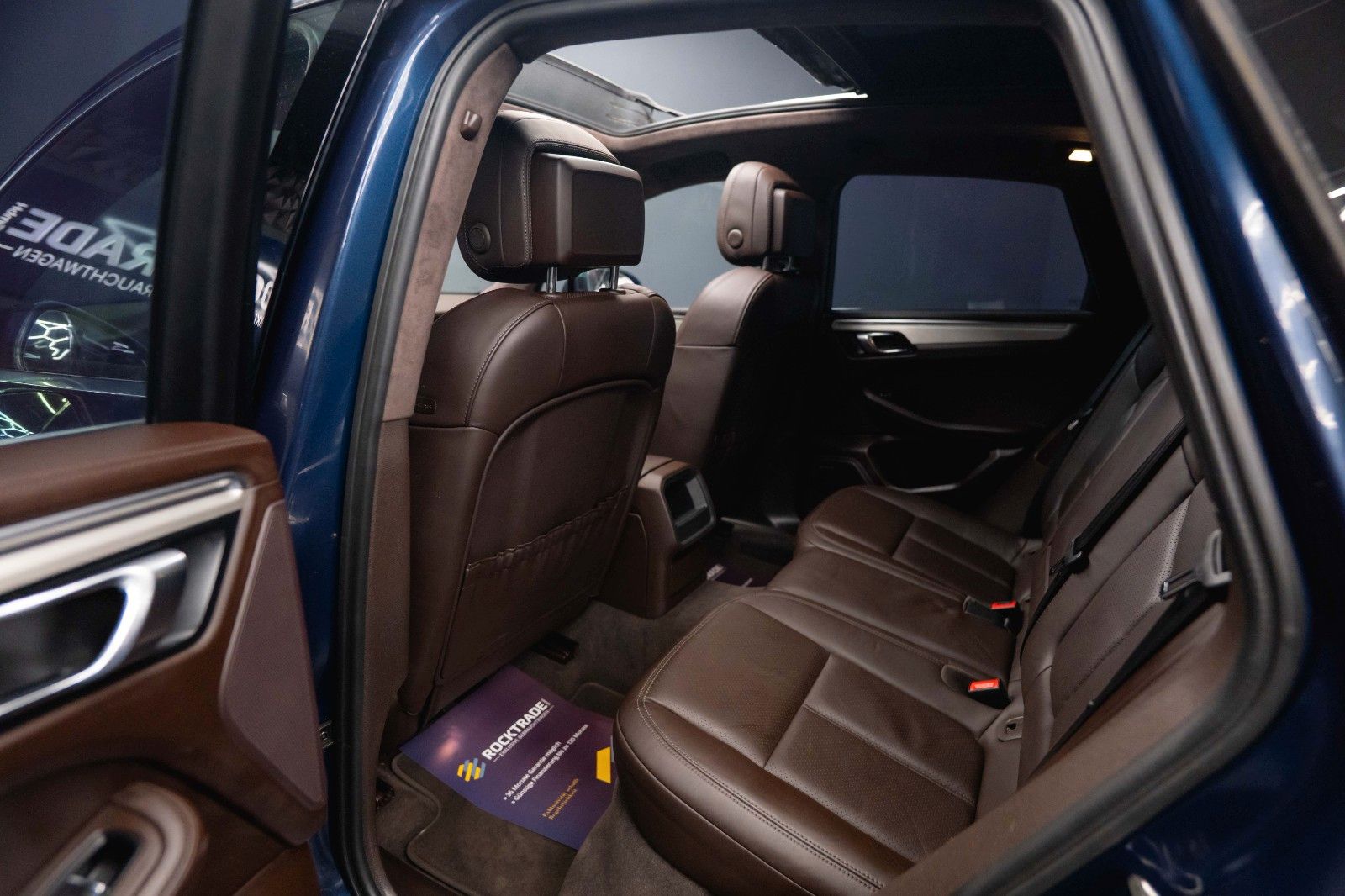 Fahrzeugabbildung Porsche Macan Turbo Sport-Design Chrono+ *Pano*DAB*LED*