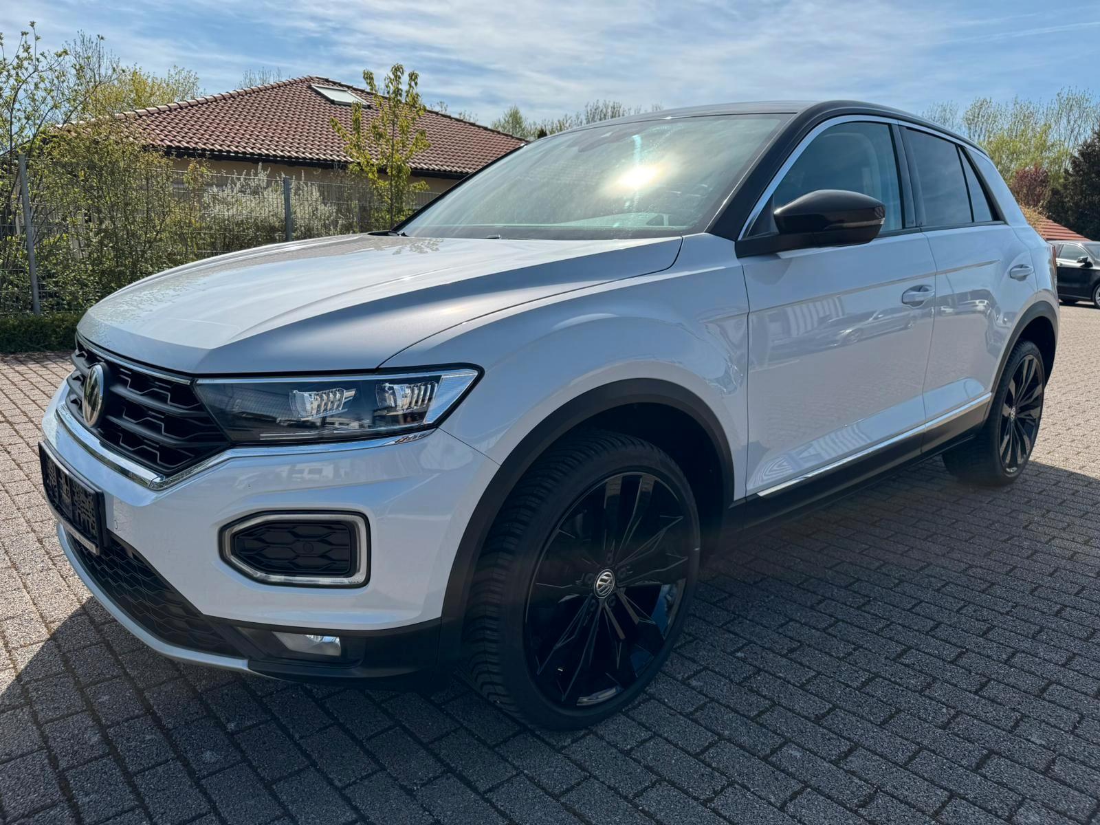 Volkswagen T-ROC 2.0 TDI STYLE 4MOTION DSG LED NAVI ACC 19"