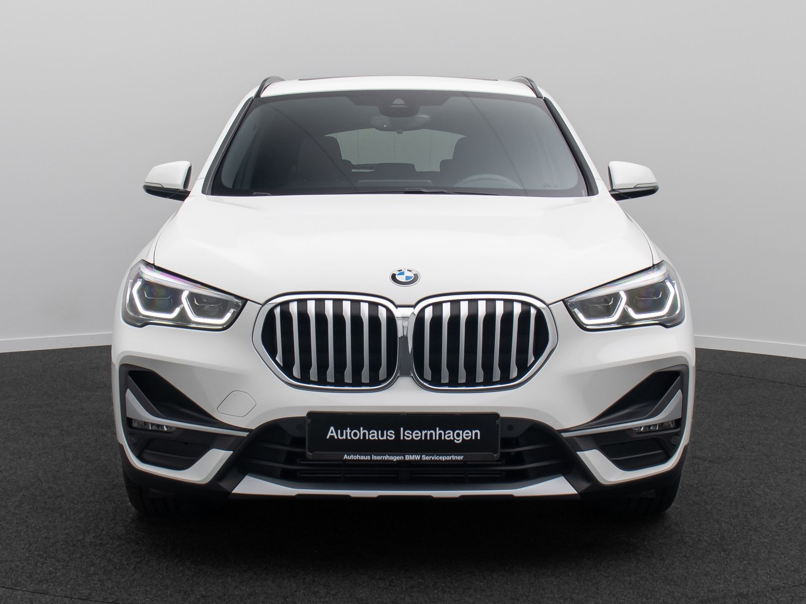 Fahrzeugabbildung BMW X1 xD25e xLine Panorama Kamera HUD DAB H/K 19"