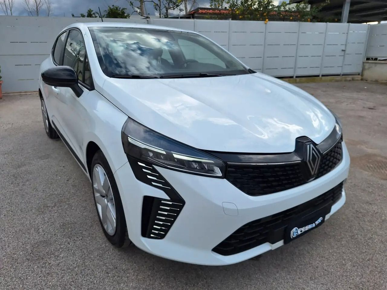 Other Renault Clio Blue dCi 100 CV 5 porte Evolution imagem 2
