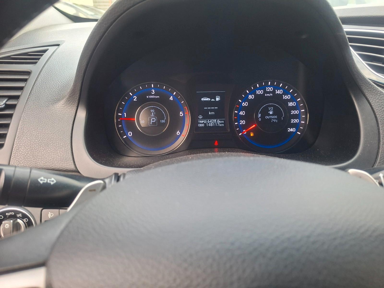 Hyundai i40 2014 — photo 16