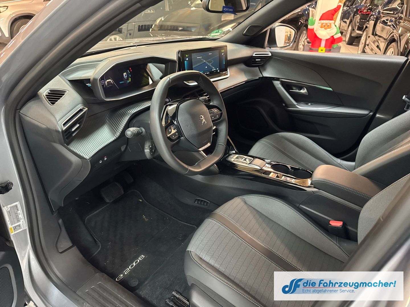 Fahrzeugabbildung Peugeot 2008 e- Allure Pack Navi LED Apple CarPlay Andro