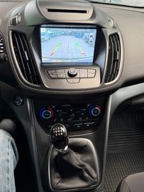 Ford Kuga - 11