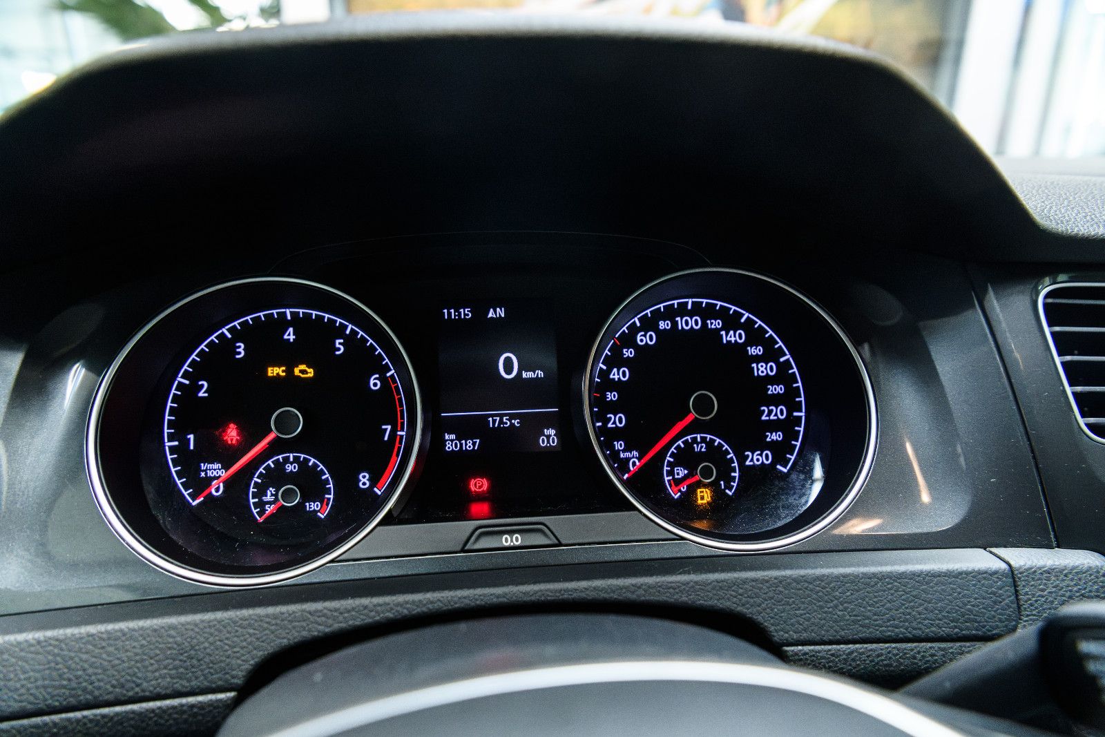 Fahrzeugabbildung Volkswagen Golf VII Variant+R-LINE+AHK+SHZ+NAVI+RFK+GJR