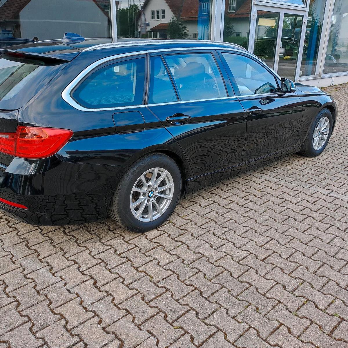 BMW 316 2013 — rear view