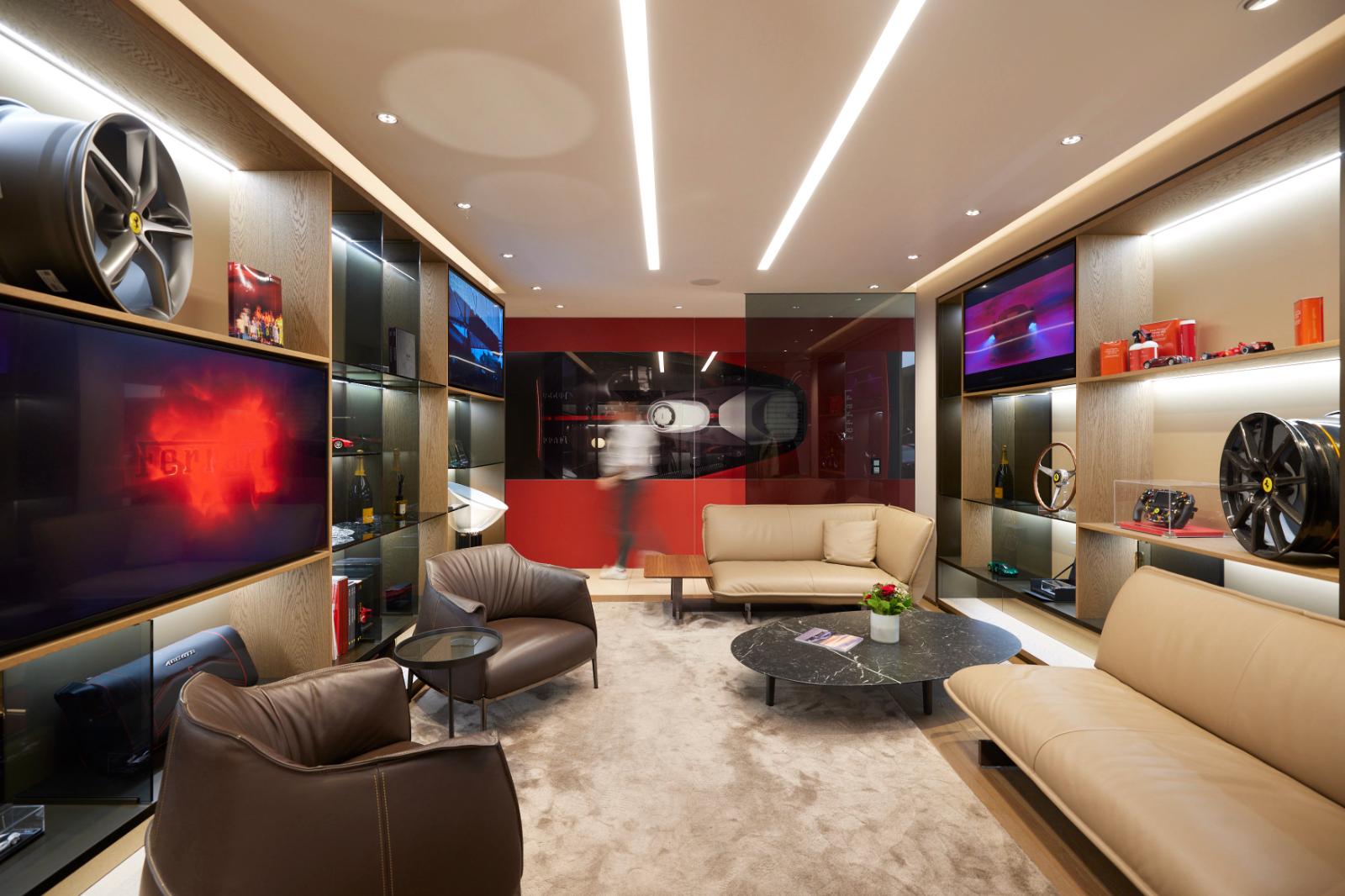 showroom-image-top