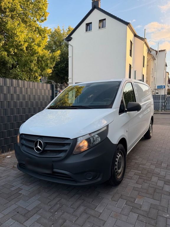 Image of Mercedes-Benz Vito