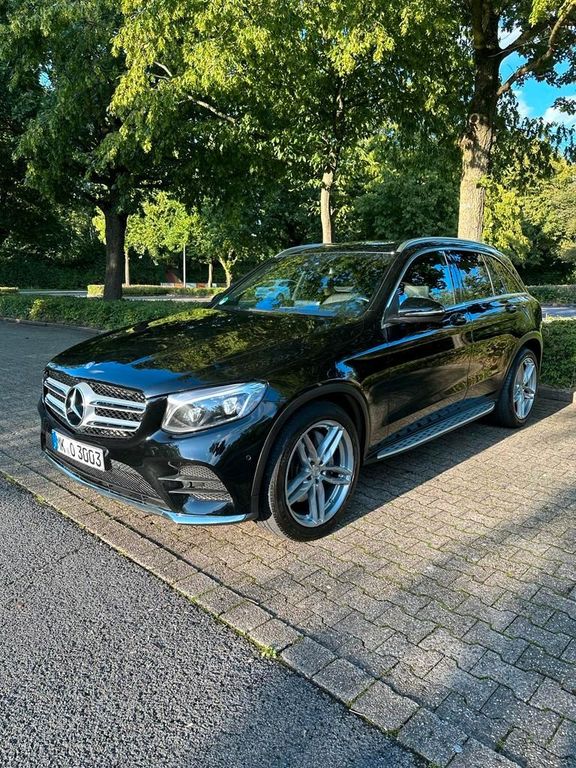 Image of Mercedes-Benz GLC 220