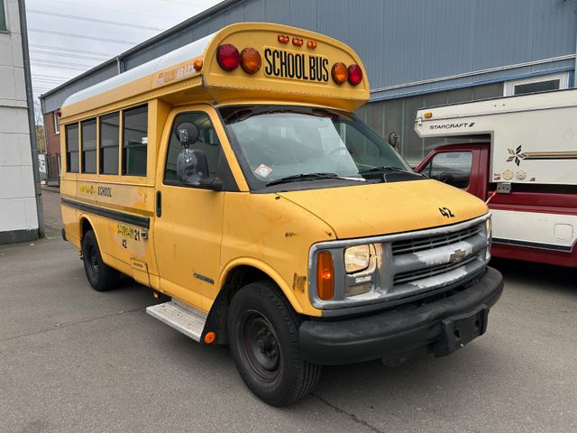 Chevrolet Express 3500 School Bus 6,5 Liter V8 Turbodiesel