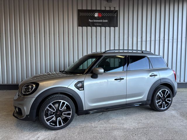 MINI Cooper S Countryman John Cooper Works Trim