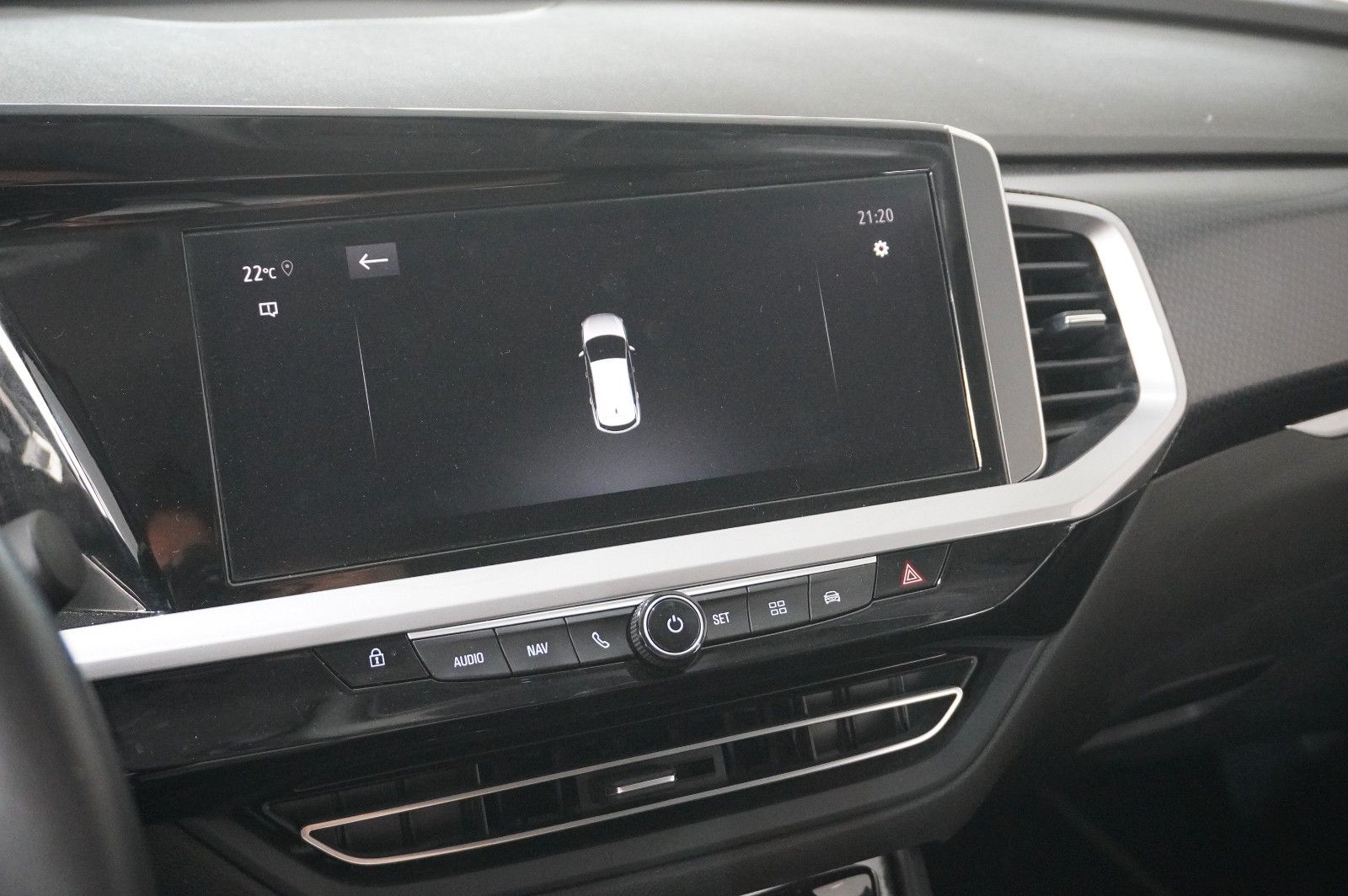 Fahrzeugabbildung Opel Grandland (X) 1.2T GS SPORT NAVI/LED/VIRT./DAB+