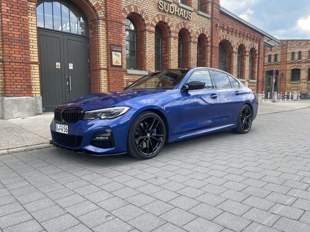 Image of BMW 330